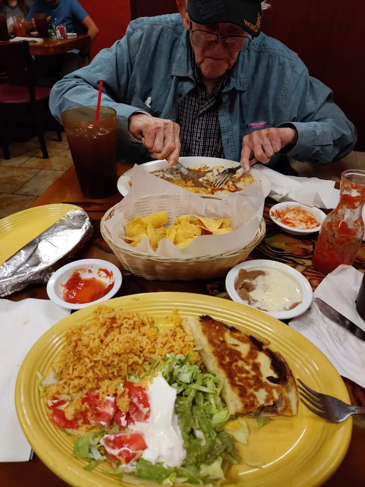 Fajita Mexicana with Rice and Guacamole Salad